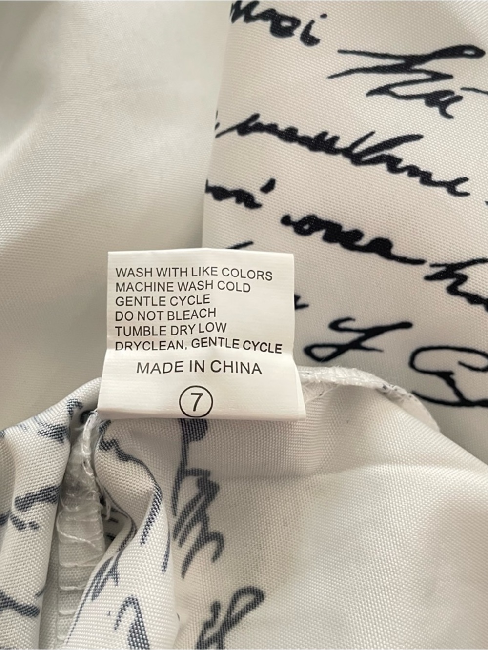 Women’s V-Neck Women’s White Ruffled Script Print Blouse - L - Picture 7 of 13